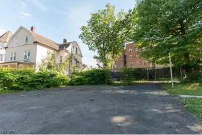 158 S Clinton St, East Orange, NJ 07018 - Photo 30