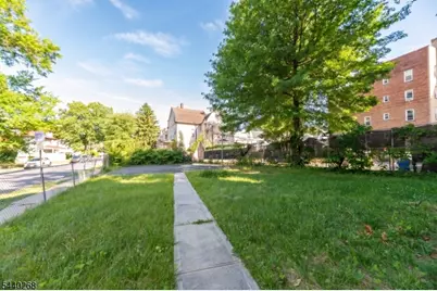 158 S Clinton St, East Orange, NJ 07018 - Photo 32