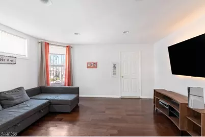 158 S Clinton St, East Orange, NJ 07018 - Photo 8
