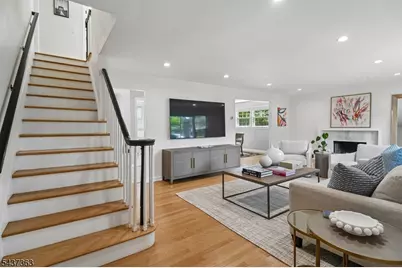 28 Canterbury Lane, Millburn, NJ 07078 - Photo 2