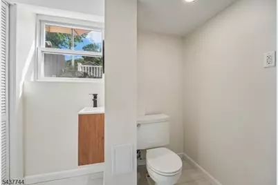 63 Westland Rd, Cedar Grove, NJ 07009 - Photo 12