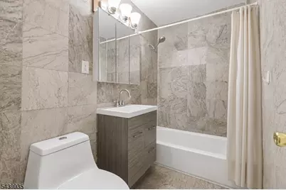 288 College Dr, Edison Twp., NJ 08817 - Photo 16