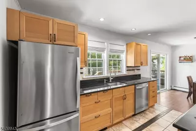 17 Hunters Ln, Sparta Township, NJ 07871 - Photo 12