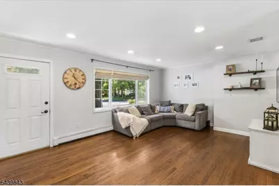 17 Hunters Ln, Sparta Township, NJ 07871 - Photo 6