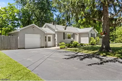 17 Hunters Ln, Sparta Township, NJ 07871 - Photo 4