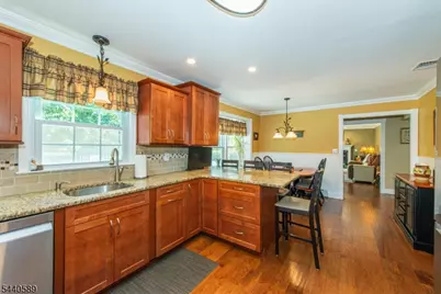 8 Clearfield Rd, Roxbury Township, NJ 07876 - Photo 6