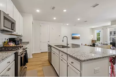 222 Myrtle Rd, Warren Township, NJ 07059 - Photo 10