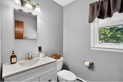 802 Kaminski Drive, Rahway, NJ 07065 - Photo 20