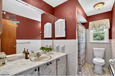 802 Kaminski Drive, Rahway, NJ 07065 - Photo 22