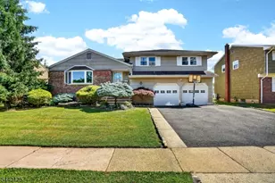 802 Kaminski Dr, Rahway, NJ 07065 - Photo 1