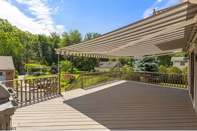 225 Walnut St, Livingston, NJ 07039 - Photo 32