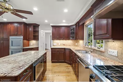 225 Walnut St, Livingston, NJ 07039 - Photo 10