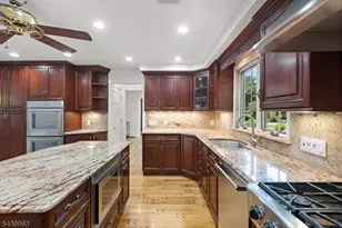 225 Walnut St, Livingston, NJ 07039 - Photo 10