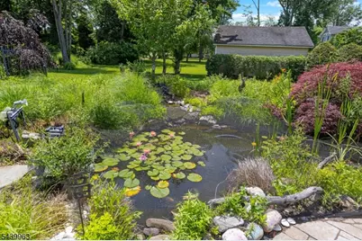 225 Walnut St, Livingston, NJ 07039 - Photo 38