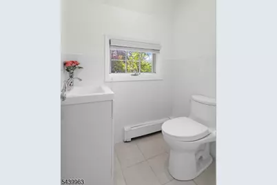 225 Walnut St, Livingston, NJ 07039 - Photo 24