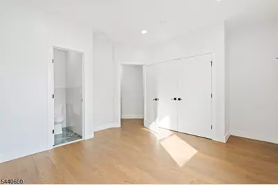 285 Lembeck Ave #1, Jersey City, NJ 07305 - Photo 8