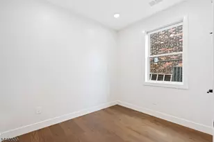 285 Lembeck Ave, Jersey City, NJ 07305 - Photo 16
