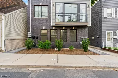285 Lembeck Ave #1, Jersey City, NJ 07305 - Photo 2