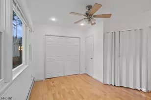 637 36th St, Union City, NJ 07087 - Photo 14