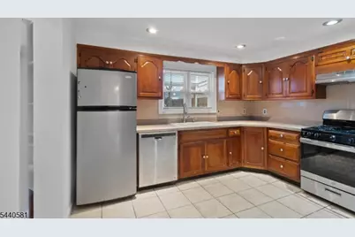 637 36th St #1, Union City, NJ 07087 - Photo 10