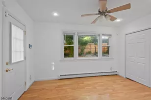 637 36th St, Union City, NJ 07087 - Photo 12