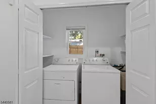 637 36th St, Union City, NJ 07087 - Photo 18