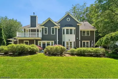 19 Hilltop Rd, Millburn, NJ 07078 - Photo 32