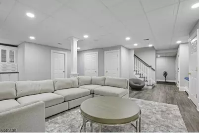 19 Hilltop Rd, Millburn, NJ 07078 - Photo 30