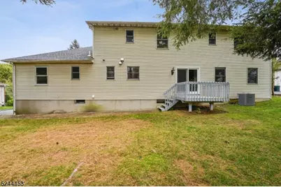 50 Kahl Rd, East Hanover Township, NJ 07936 - Photo 14