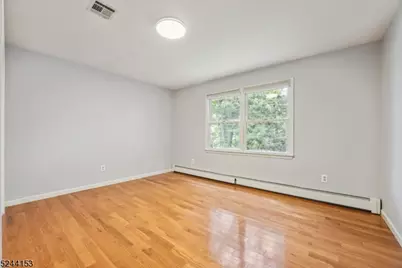 50 Kahl Rd, East Hanover Township, NJ 07936 - Photo 8