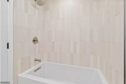 101 Gates Ave #C-1, Montclair Twp., NJ 07042 - Photo 16