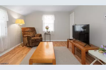 126 18th Ave, Elmwood Park, NJ 07407 - Photo 22