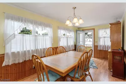 126 18th Ave, Elmwood Park, NJ 07407 - Photo 8