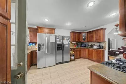 84 Roosevelt Ave, Butler, NJ 07405 - Photo 16