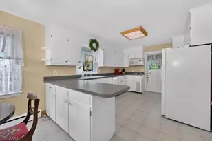 35 Elwood Ave, Flemington, NJ 08822 - Photo 10