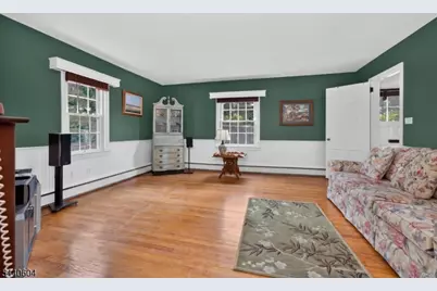 35 Elwood Ave, Flemington, NJ 08822 - Photo 6