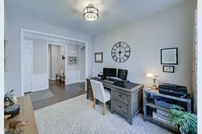 50 Sullivan Road, Raritan Township, NJ 08822 - Photo 18