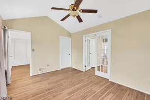 385 Draco Rd, Piscataway Township, NJ 08854 - Photo 14
