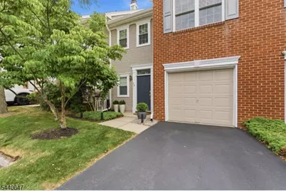28 Dutch Ct, Holmdel, NJ 07733 - Photo 2