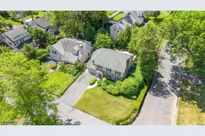 44 Wellington Ave, Millburn, NJ 07078 - Photo 12