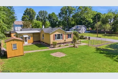 36 Leghorn Ave, Bridgewater, NJ 08807 - Photo 4