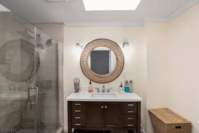 138 Jerome Pl, Bloomfield, NJ 07003 - Photo 14