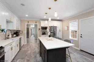 138 Jerome Pl, Bloomfield, NJ 07003 - Photo 10