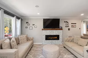 138 Jerome Pl, Bloomfield, NJ 07003 - Photo 6