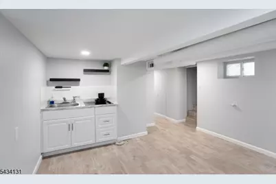 138 Jerome Pl, Bloomfield, NJ 07003 - Photo 24