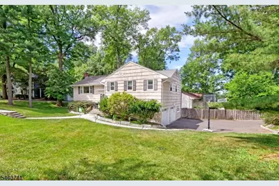 2 Langtree Dr, Livingston, NJ 07039 - Photo 2