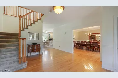 195 Fairfield Ln, Hillsborough Township, NJ 08844 - Photo 8