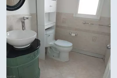 230 Ampere Pkwy, Bloomfield, NJ 07003 - Photo 8