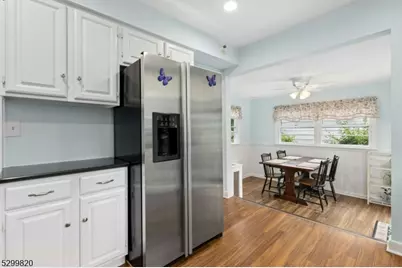 39 Woodlawn Dr, Chatham Township, NJ 07928 - Photo 6