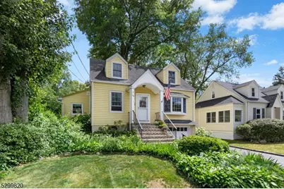 39 Woodlawn Dr, Chatham Township, NJ 07928 - Photo 2